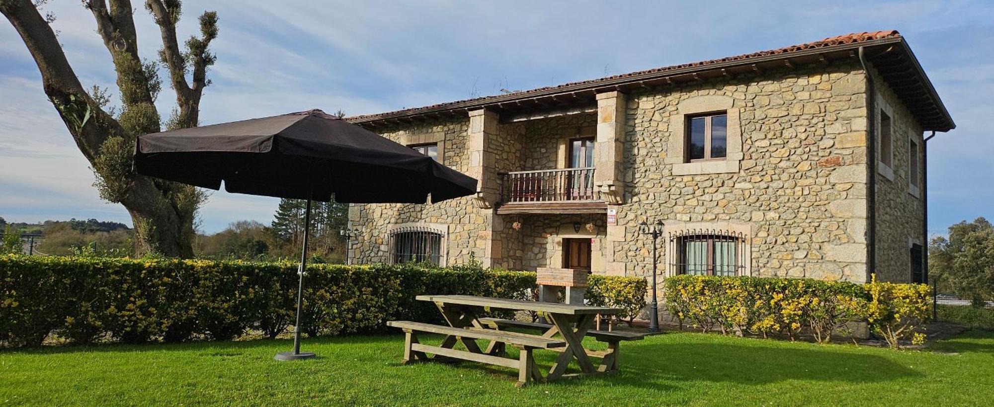 Casa De Aldea La Piniella Guest House Villahormes Exterior foto